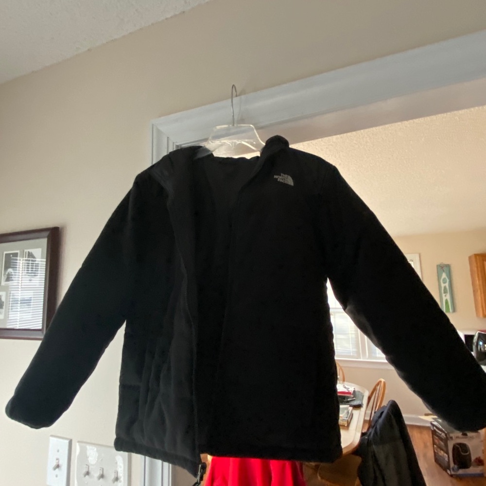 Boys NWT North Face jacket REVERSIBLE!